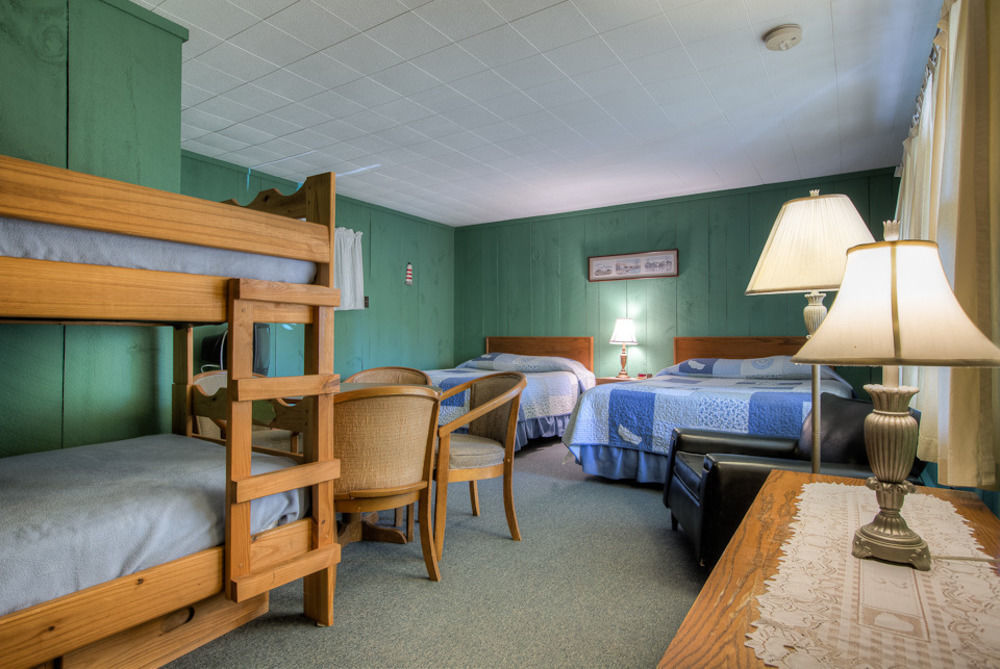 Motel In The Meadow Chester Bagian luar foto